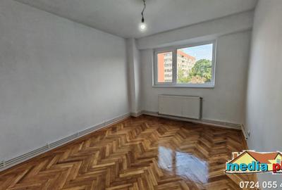 Apartament cu 3 camere decomandat în Țiglina 1 - 4