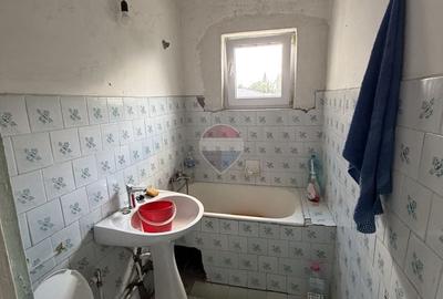 Apartament cu 3 camere în Sud