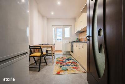 Apartament cu 2 camere decomandat în Nicolina