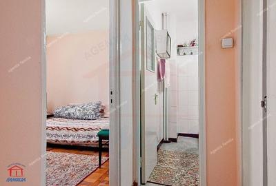 Apartament cu 4 camere decomandat în Micro 17 - 7