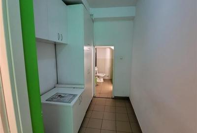 Spațiu comercial, de 150 mp, în Central