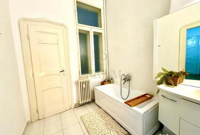 Apartament cu 3 camere semidecomandat în Central