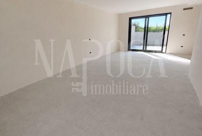 Casă cu 4 camere cu Canalizare în Nufărul