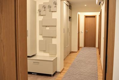 Apartament cu 3 camere decomandat în Complex Studențesc