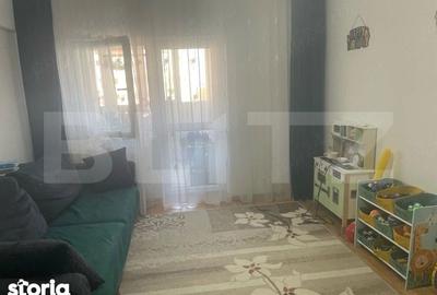 Apartament cu 3 camere, mobilat în Dârste
