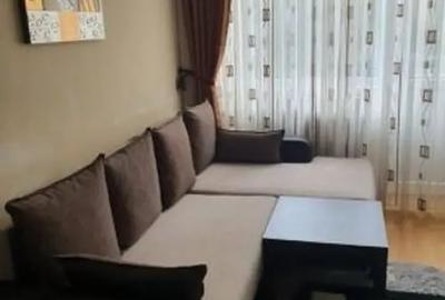 Apartament cu 2 camere semidecomandat în Micro 38