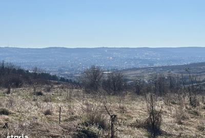 Teren de 1000 mp, în Iris