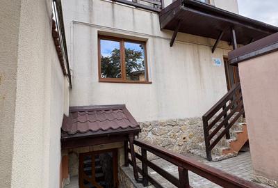 Casă cu 4 camere cu Teren 230 Mp în Dacia
