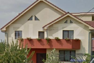 Casă individuală cu 7 camere cu Canalizare în Lascăr Catargiu
