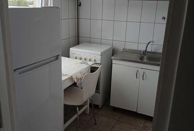 Garsonieră în Girocului