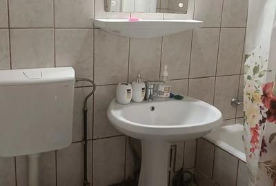 Garsonieră decomandată în Nord