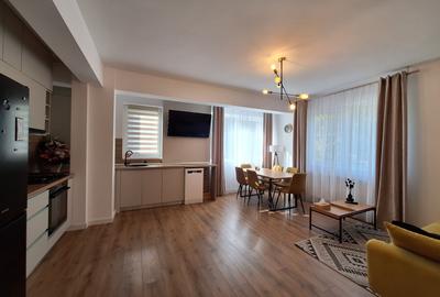 Apartament cu 3 camere semidecomandat, mobilat în Florești