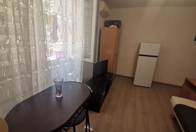 Garsonieră decomandată în Titan - 3