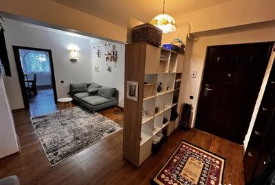 Apartament cu 3 camere decomandat în George Enescu