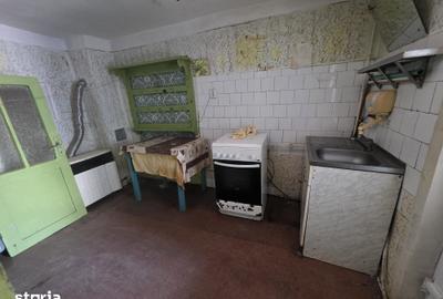Casă cu 3 camere cu Teren 90 Mp în Viziru 2