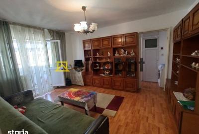 Apartament cu 2 camere semidecomandat, mobilat în Craiovița Nouă - 1