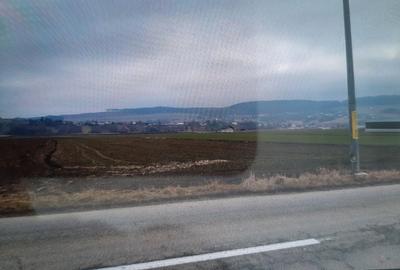Teren de 4566 mp, în Călinești (Calafindești) - 3