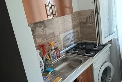 Garsonieră semidecomandată în Central