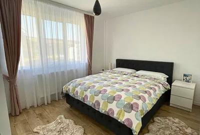 Apartament cu 3 camere semidecomandat în Florești - 3