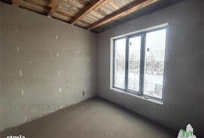 Casă cu 4 camere în Postăvari