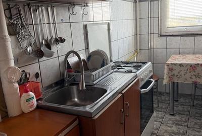 Apartament decomandat în Drumul Taberei