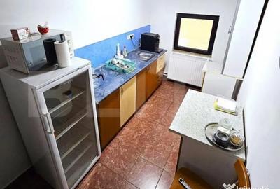 Spațiu comercial, de 808 mp, în Central - 12