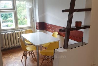 Casă individuală cu 4 camere decomandat cu Canalizare în Zorilor