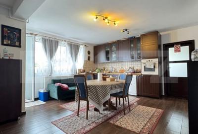 Apartament cu 3 camere semidecomandat în Sud