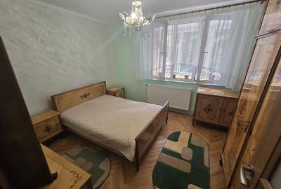 Apartament cu 3 camere decomandat, mobilat în Gheorghe Doja - 12