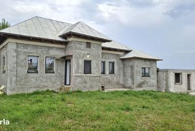 Casă cu 2 camere în Pătuleni - 8