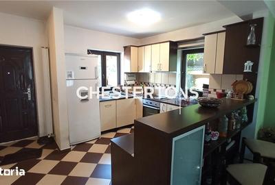 Casă cu 6 camere cu Teren 248 Mp în Ion Creangă