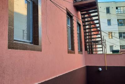 Casă cu 3 camere în Central - 1