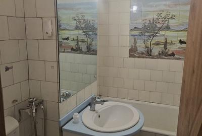 Apartament cu 3 camere semidecomandat în Titan - 2