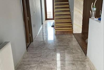 Casă cu 4 camere în Ianca - 2