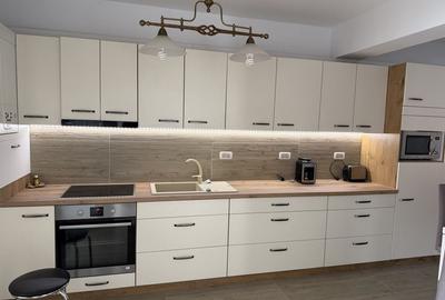 Apartament cu 3 camere semidecomandat în Central - 7