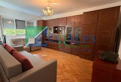Apartament cu 3 camere decomandat, mobilat în Plăvăț II