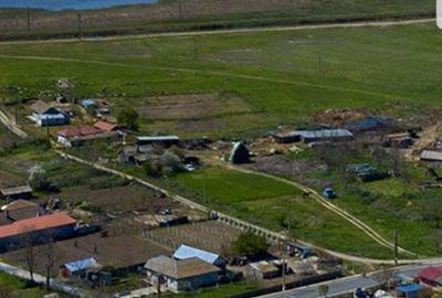 Teren de 2200 mp, în Sarinasuf - 6