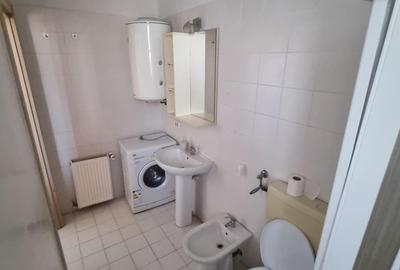 Garsonieră decomandată în Complex Studențesc