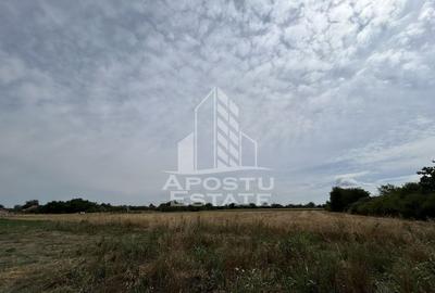 Teren Construcții intravilan de 2248 mp, în Parța