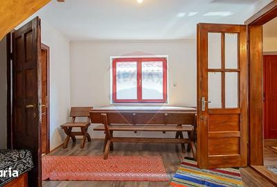 Casă cu 5 camere cu Teren 1310 Mp în Mănești - 3