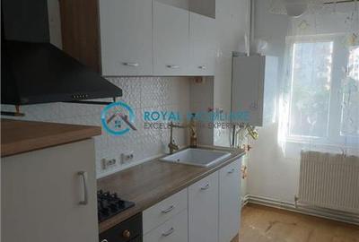 Apartament cu 3 camere decomandat în Gheorghe Doja