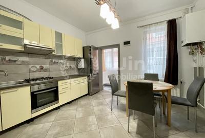 Apartament cu 4 camere decomandat, mobilat în Central - 10
