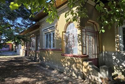 Casă individuală cu 5 camere cu Teren 1300 Mp în Crânguri