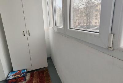 Apartament cu 3 camere semidecomandat în Trivale - 2