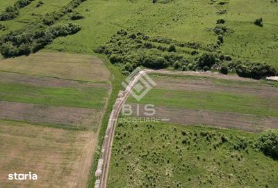 Teren de 21600 mp, în Central - 3