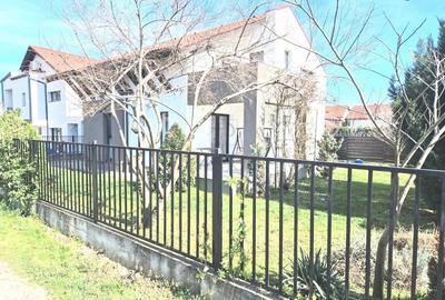 Casă cu 4 camere cu Teren 600 Mp în Dumbrăvița