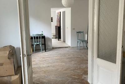 Casă cu 3 camere în Centrul Istoric - 2