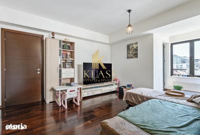 Apartament cu 3 camere semidecomandat în Gara de Nord