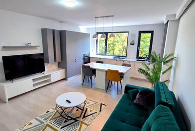 Apartament cu 2 camere semidecomandat, mobilat în Mănăștur