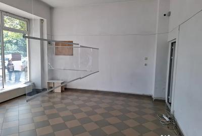 Spațiu comercial, de 91 mp, în Central - 1